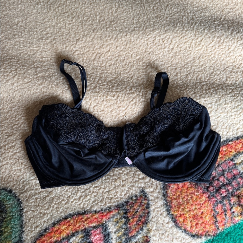 nwt underwire bra - 36D